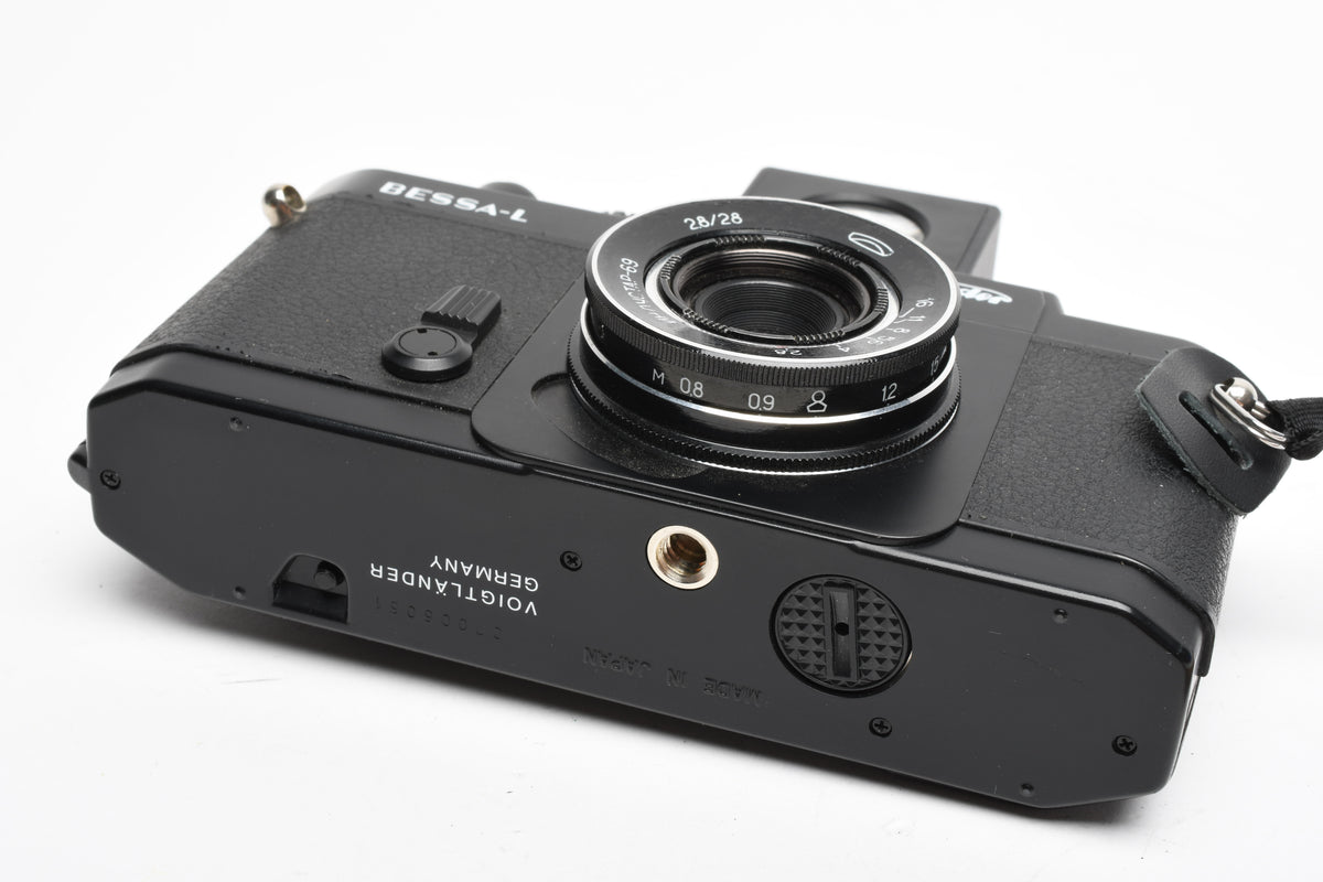 Voigtlander Bessa-L w/Industar 28mm f2.8 Pancake lens and Optical finder, Great!