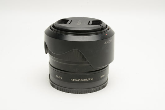 Sony 35mm f1.8 SEL35F18 wide angle E-mount lens, caps, hood, Mint-