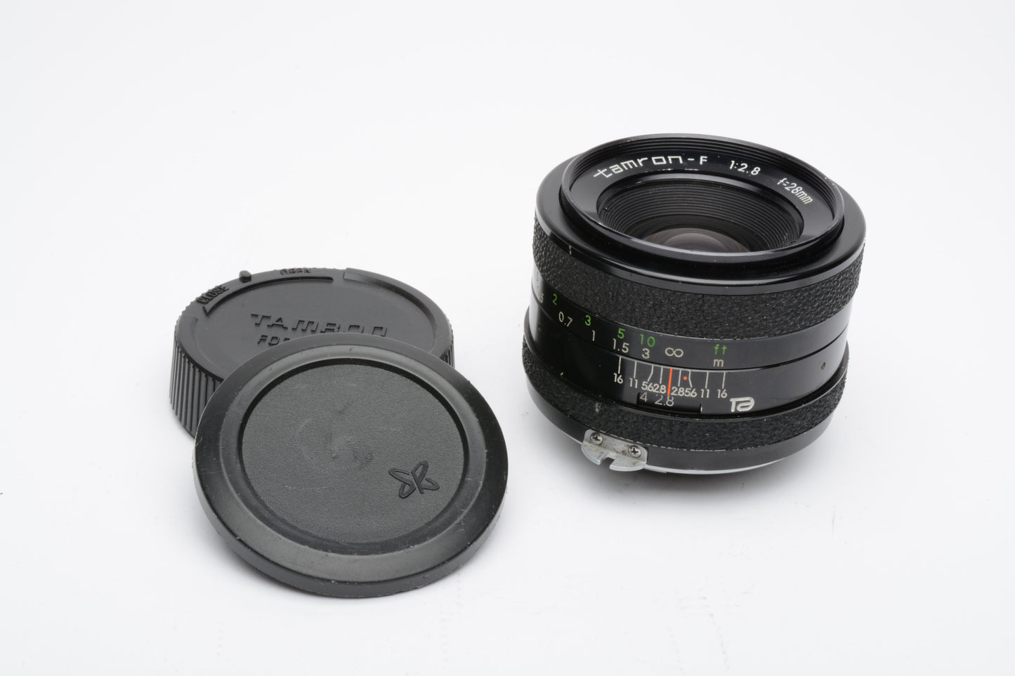 Tamron F 28mm f2.8 wide angle lens Nikon F Mount, caps, clean