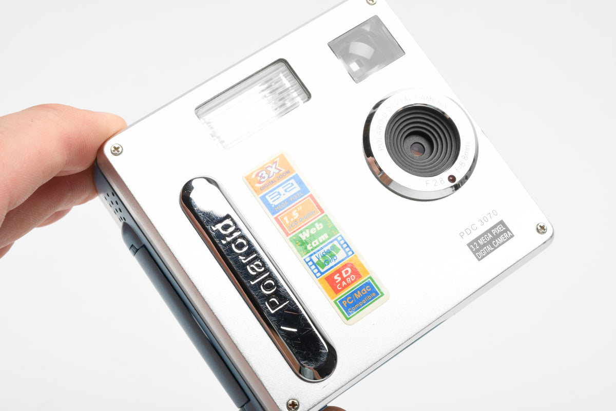Polaroid Digital Camera PDC 2070 2.1MP Digital Point&Shoot +128MB SD card