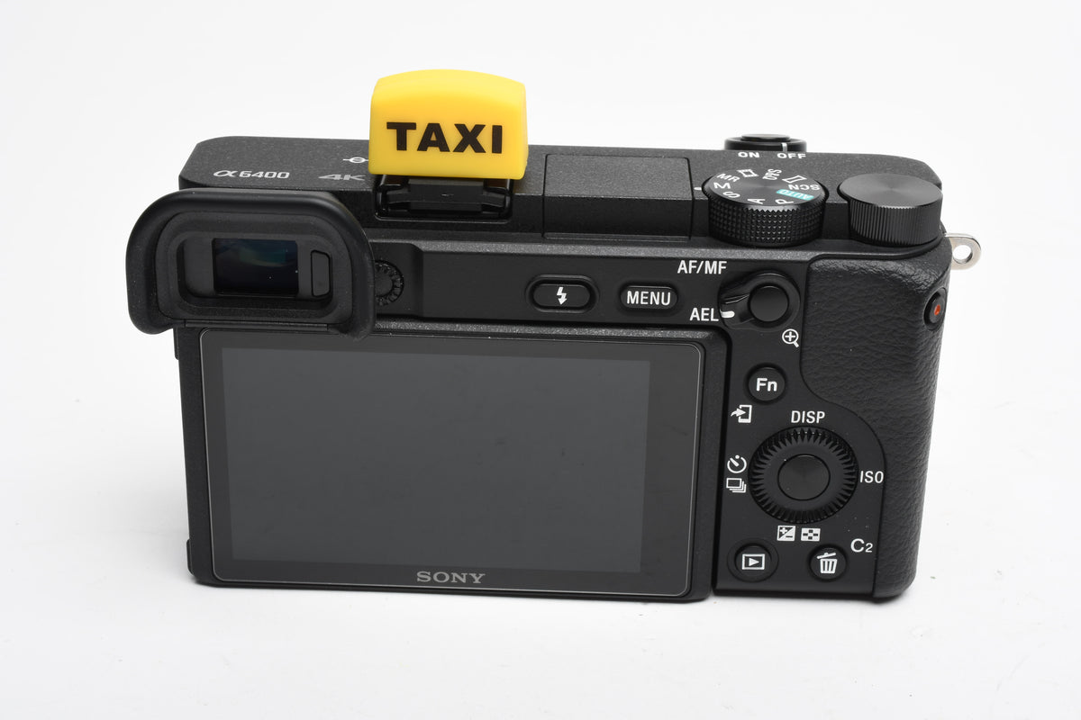 Sony A6400 Mirrorless body, 3X batts+charger, Only 4895 Acts, Clean!