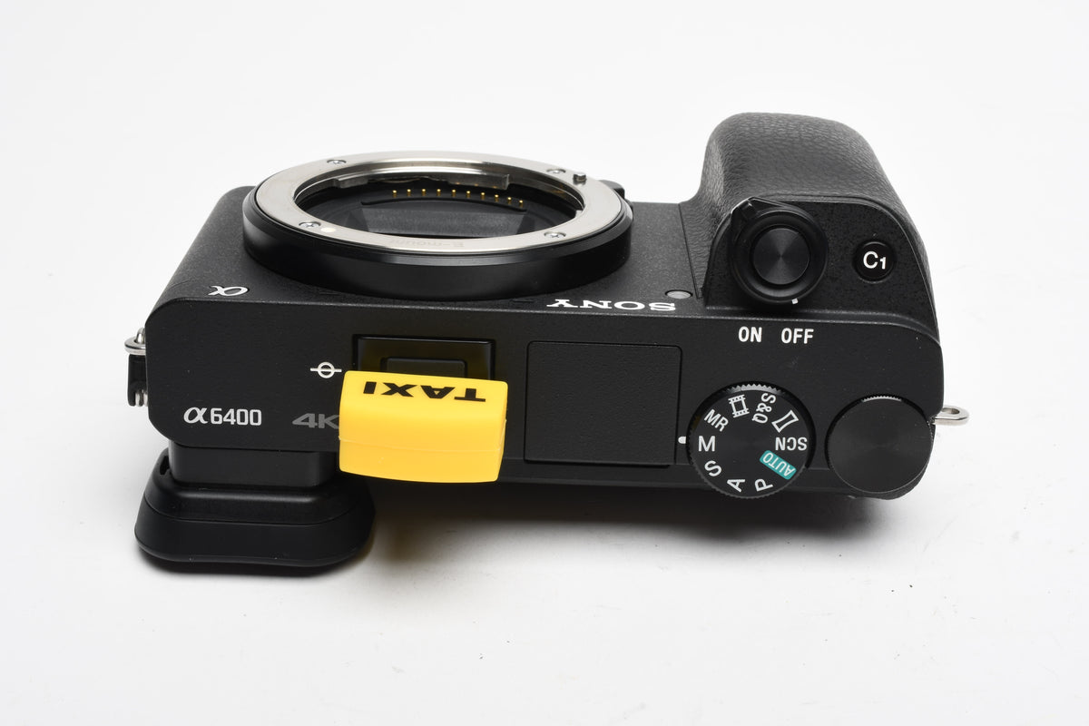 Sony A6400 Mirrorless body, 3X batts+charger, Only 4895 Acts, Clean!