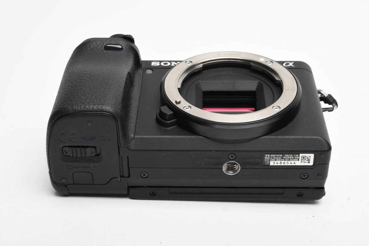 Sony A6400 Mirrorless body, 3X batts+charger, Only 4895 Acts, Clean!