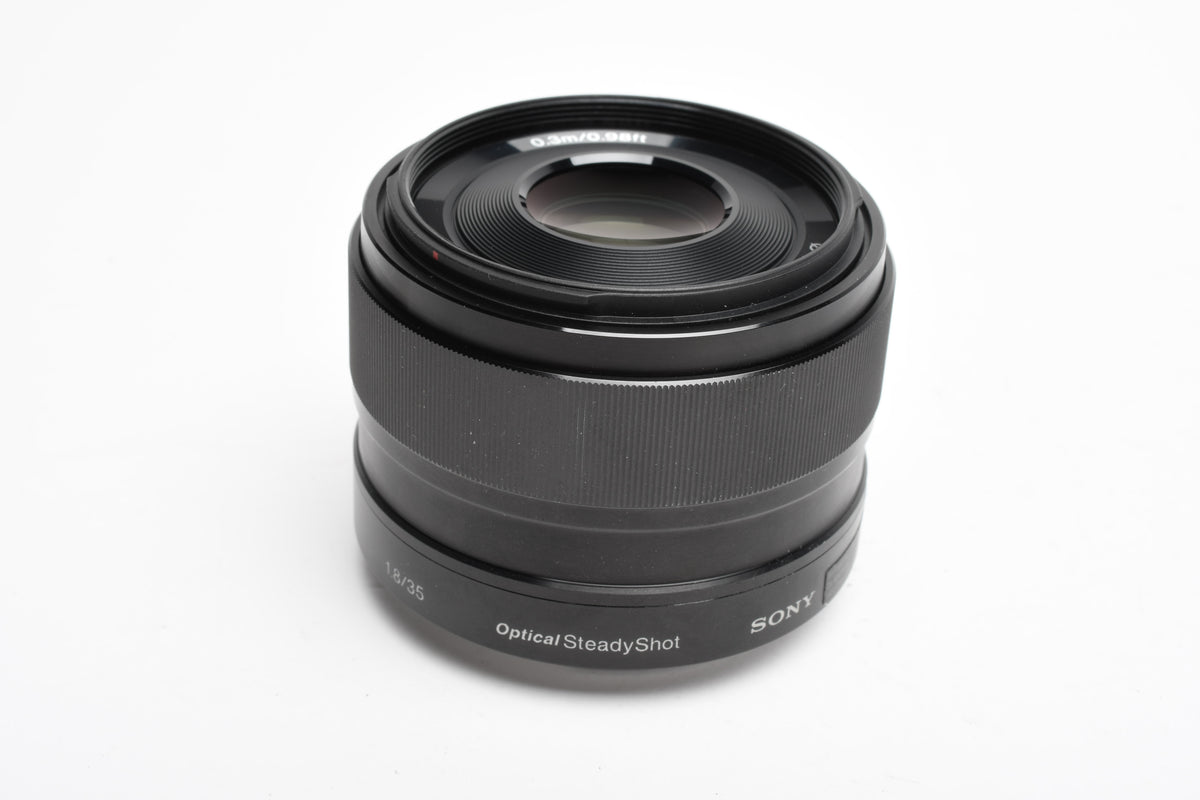 Sony 35mm f1.8 OSS Lens SEL35F18 E-Mount lens, Caps, Mint-
