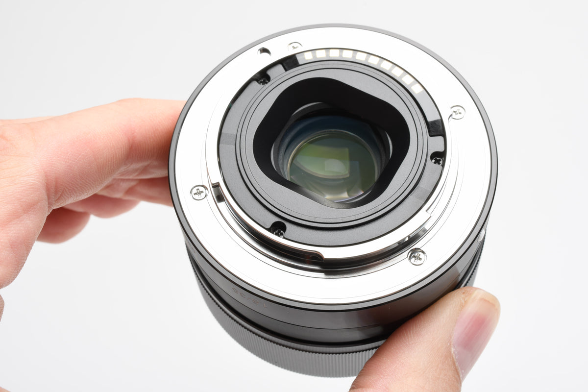 Sony 35mm f1.8 OSS Lens SEL35F18 E-Mount lens, Caps, Mint-