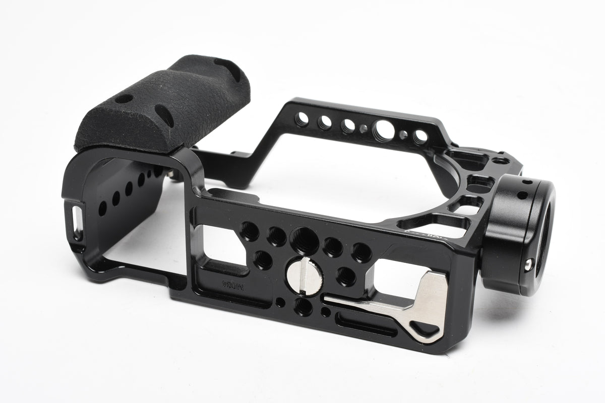 SmallRig Camera Cage with Silicone Handgrip for Sony a6400/a6300/a6100