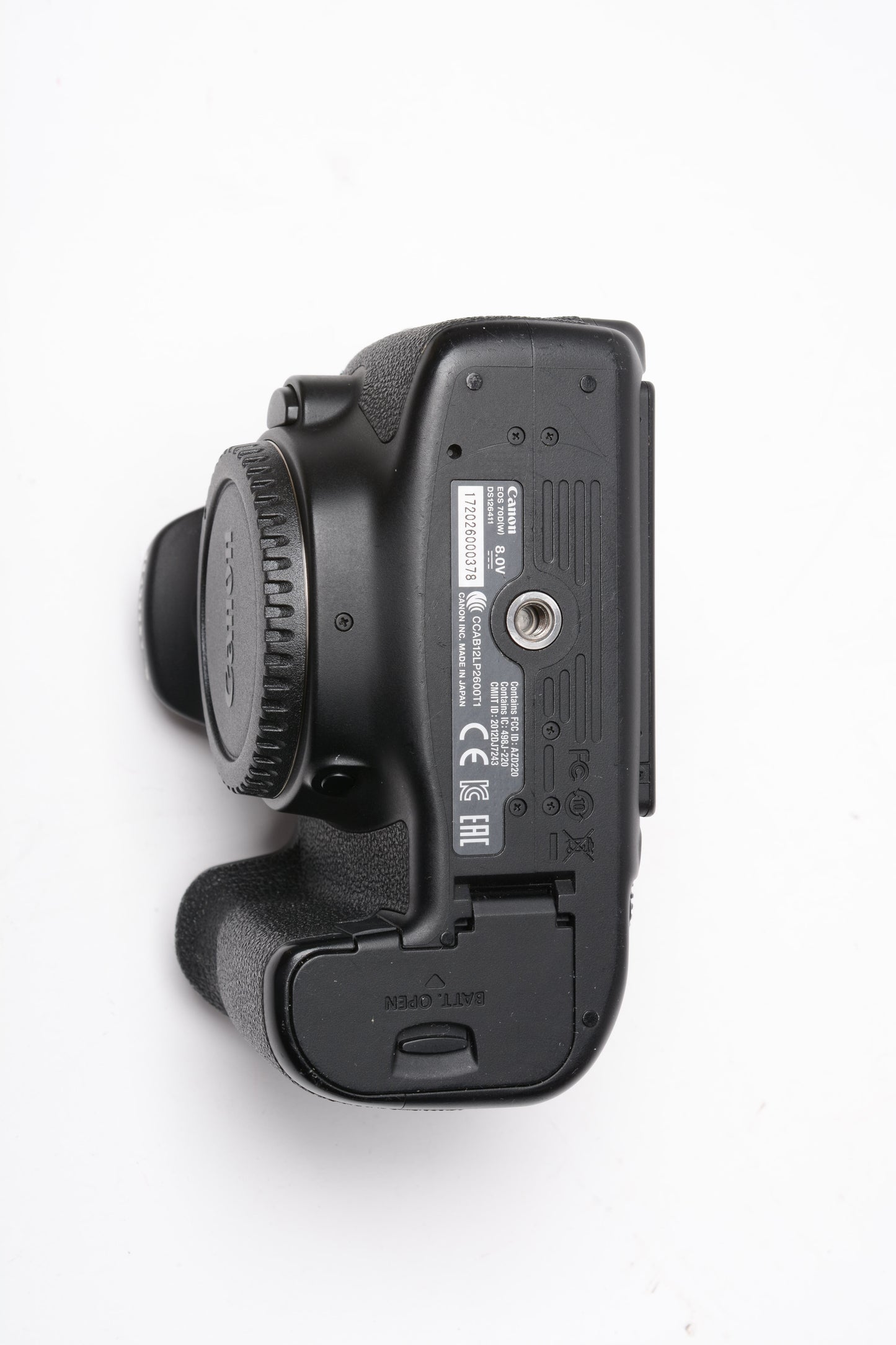 Canon EOS 70D DSLR Body w/Batt, charger, strap, Only 13,367 Acts