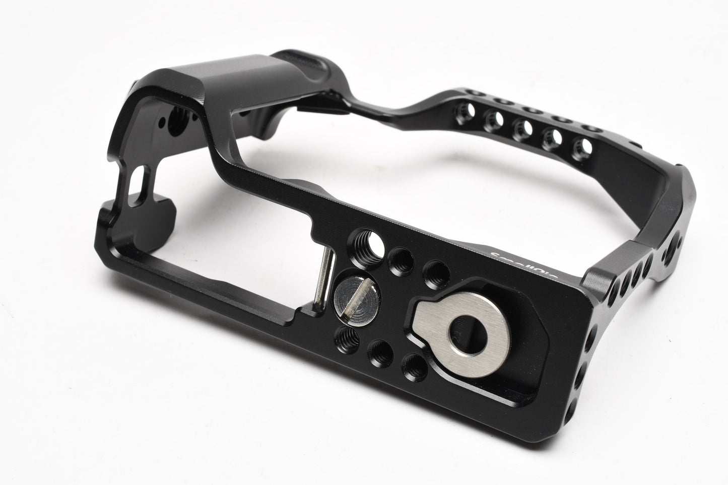 SmallRig Camera Cage with Integrated Grip for Canon M50/M50 II/M5, Clean
