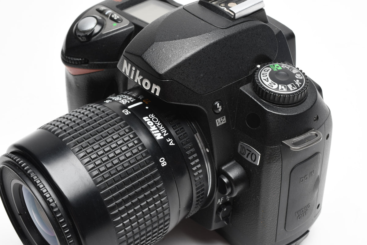 Nikon D70 DSLR Body w/AF 35-80mm zoom, 2Batts, Strap, 16K Acts