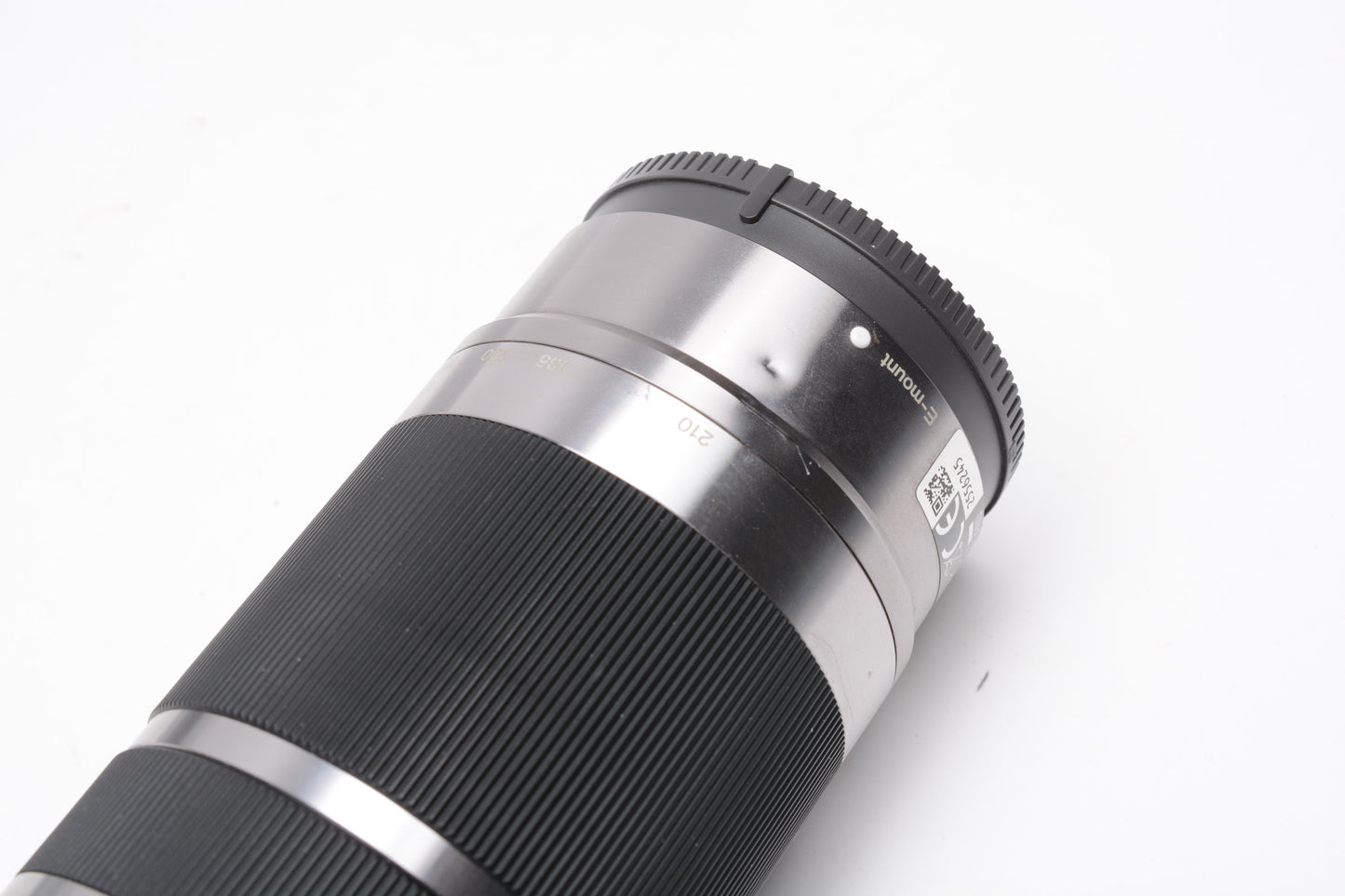 Sony 55-210mm f4.5-6.3 OSS zoom lens (Silver) w/Lens caps, Good!