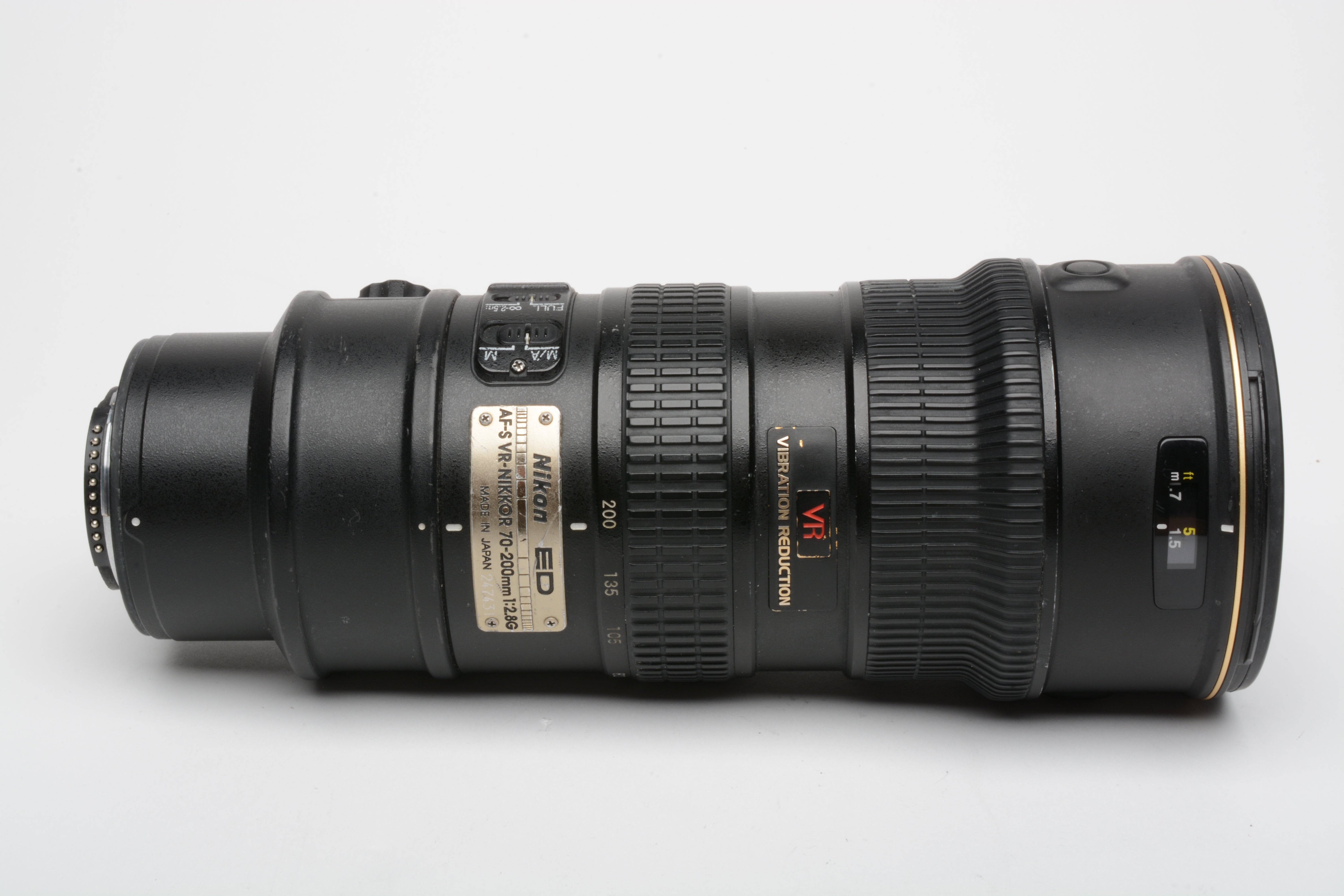 Nikon AF-S VR Nikkor 70-200mm f2.8G ED VR zoom lens, hood, caps, nice &  sharp