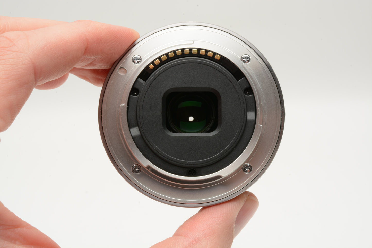 Sony 16mm f2.8 SEL16F28 wide angle E-mount lens, Caps, Great!