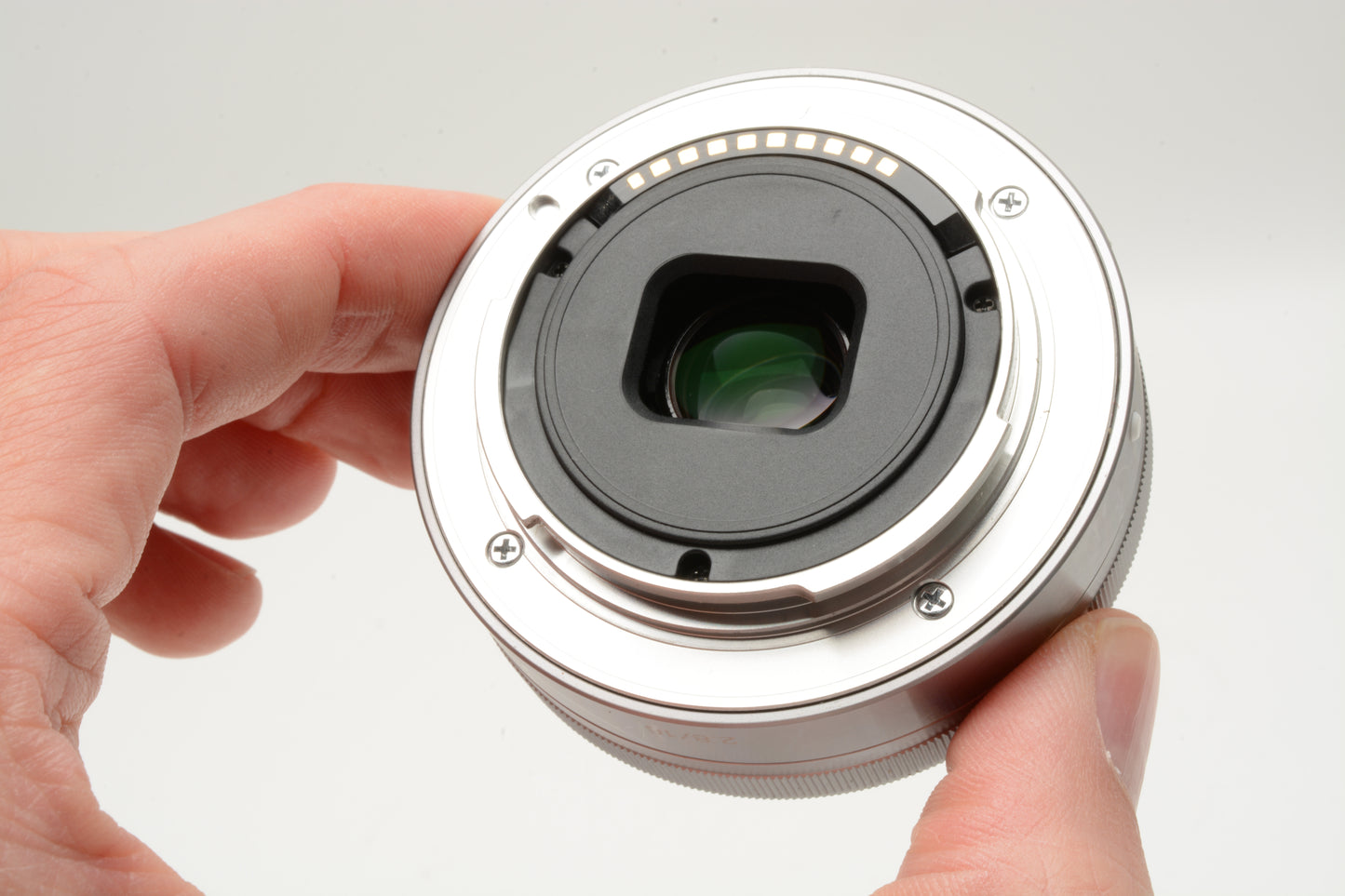 Sony 16mm f2.8 SEL16F28 wide angle E-mount lens, Caps, Great!