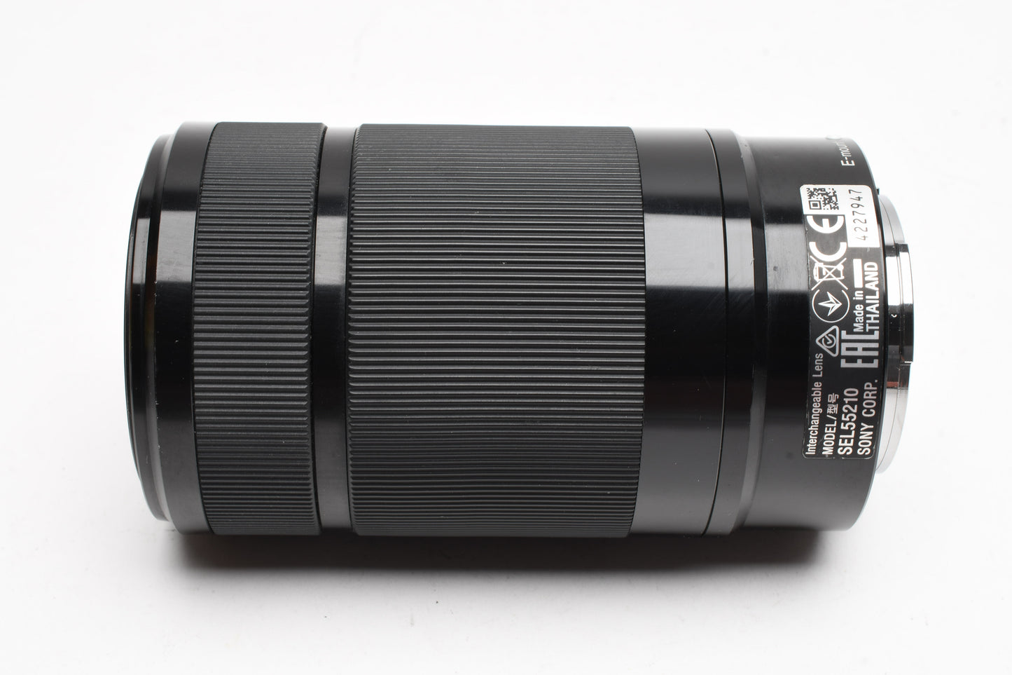Sony 55-210mm f4.5-6.3 OSS zoom lens (Black) w/Lens caps, Lens hood