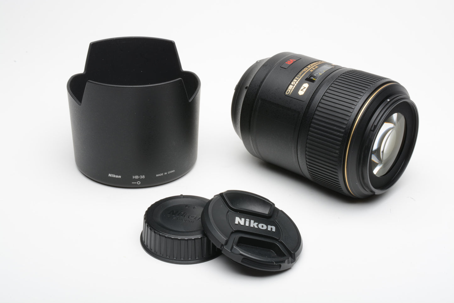 Nikon AF-S VR Micro-NIKKOR 105mm f2.8G IF-ED VR MFR# 2160, USA