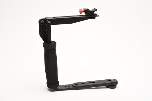 Stroboframe Quick flip 35mm camera flash bracket, Mint-