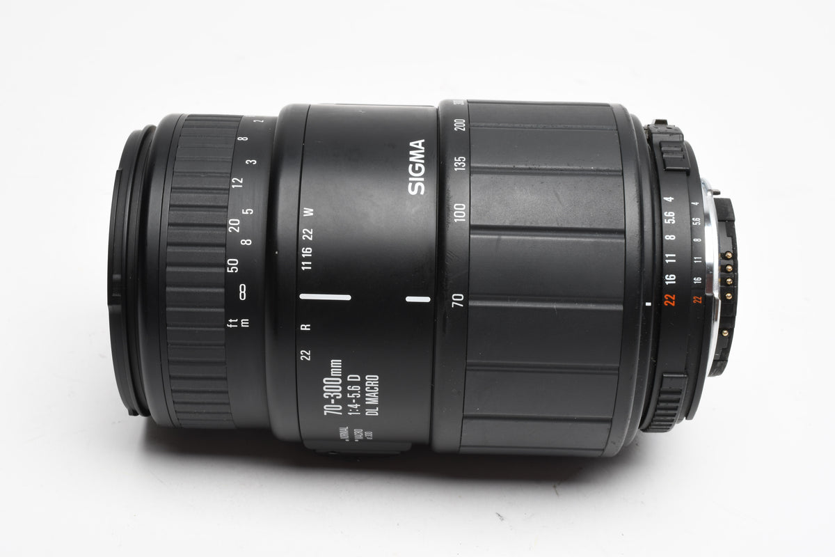 Sigma AF 70-300mm f4-5.6D DL Macro for Nikon, UV, Pouch, *Read
