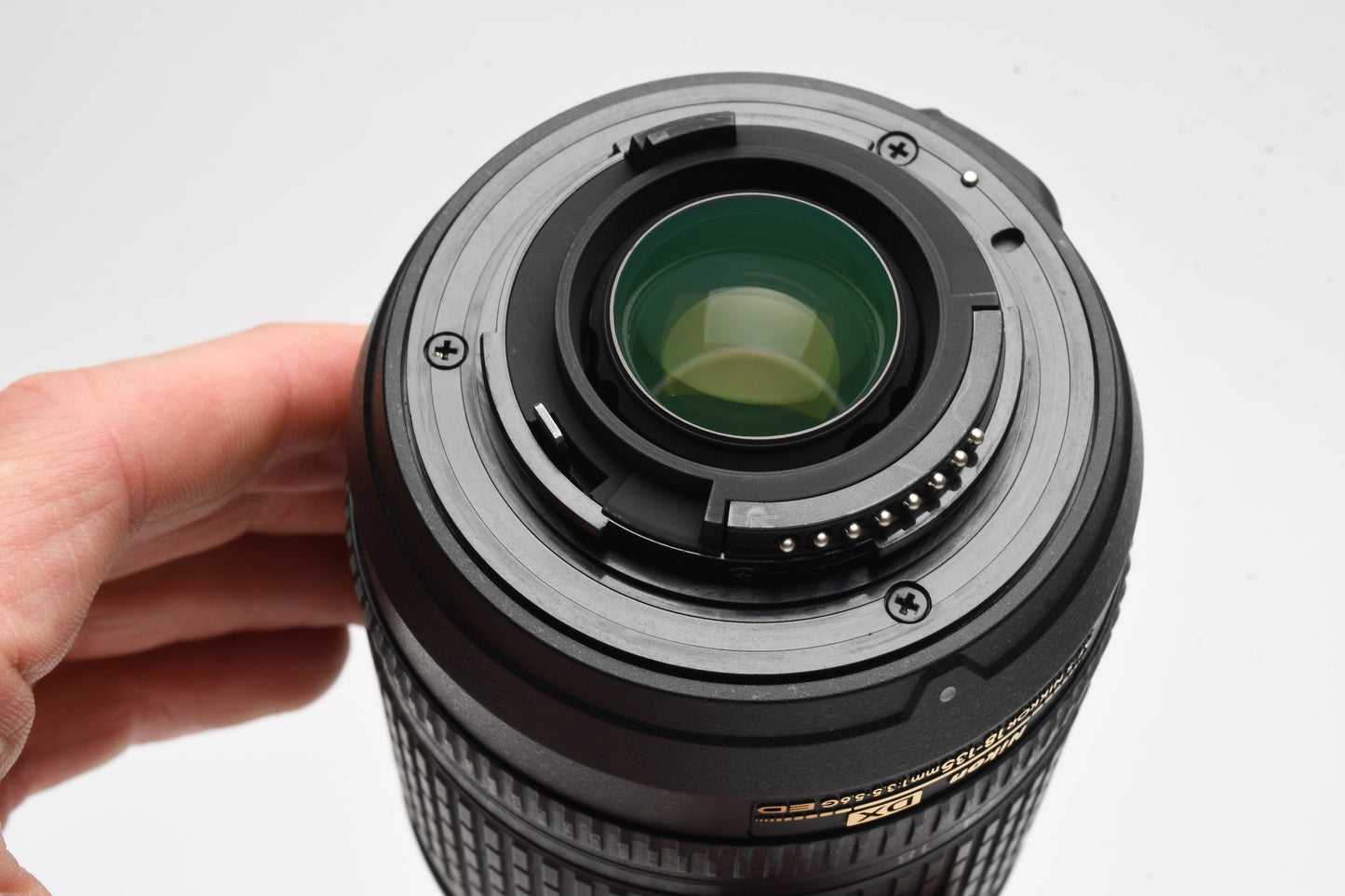 Nikon AF-S Nikkor 18-135mm f3.5-5.6G ED zoom lens, caps, UV, Great