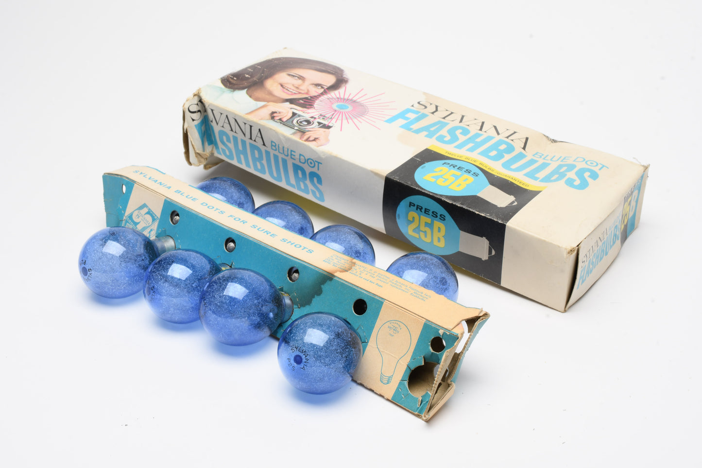 8X Sylvania 25B Blue Flashbulbs, New