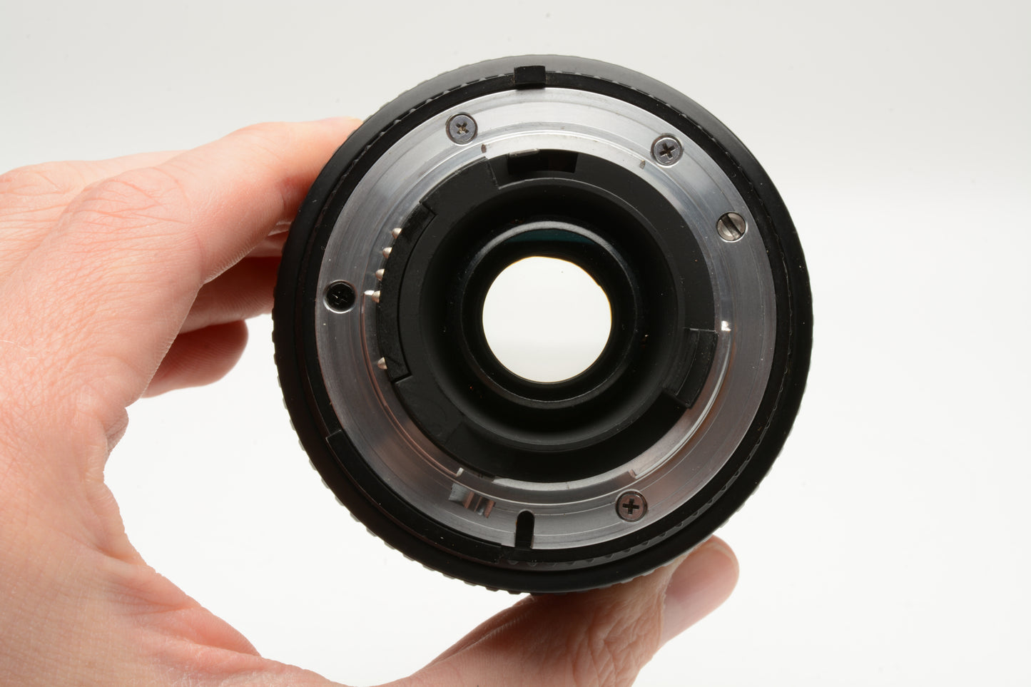 Nikon AF Nikkor 28-105mm f3.5-4.5D macro zoom lens, Caps. Great!