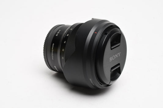 Sony 10-18mm f4 OSS zoom lens SEL1018 w/Hood, caps, Clean & Sharp!