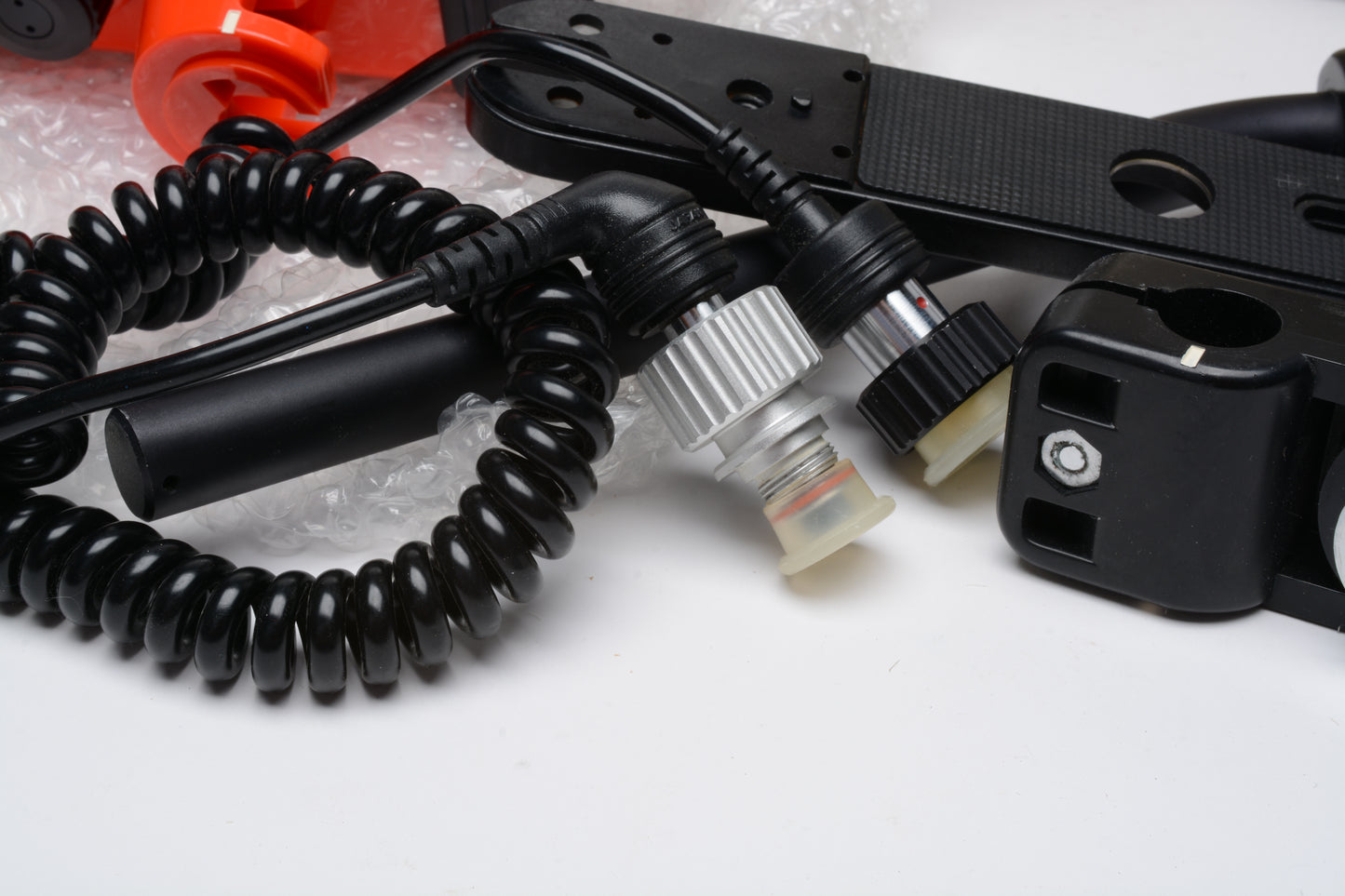 Nikon Nikonos SB-105 Underwated flash - NEW (Replaced by Nikon)