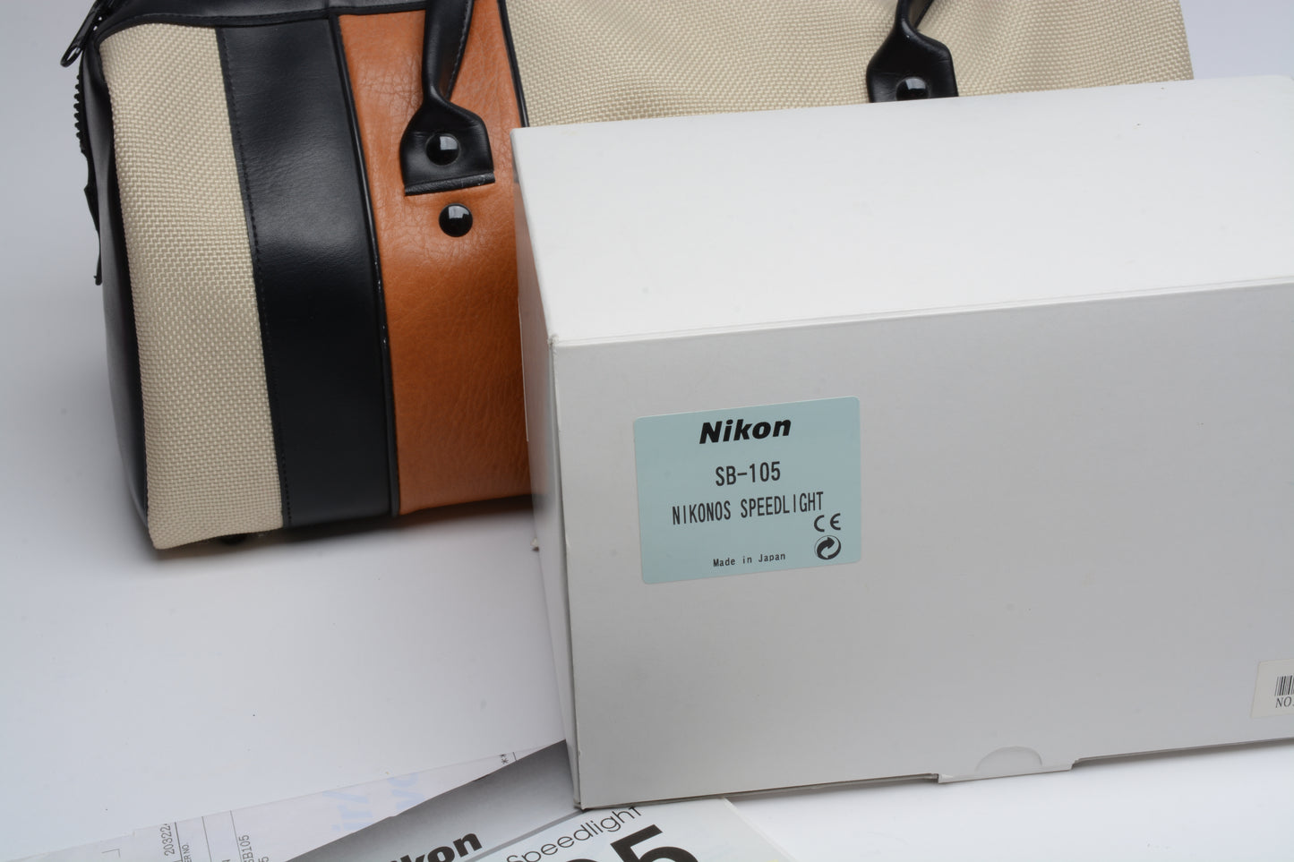 Nikon Nikonos SB-105 Underwated flash - NEW (Replaced by Nikon)