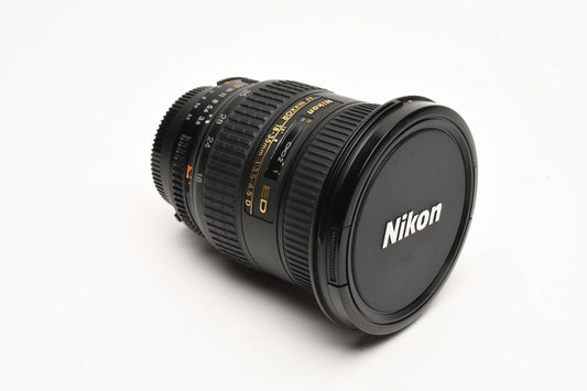 Nikon Nikkor AF 18-35mm f3.5-4.5 D ED wide zoom lens, Mint-