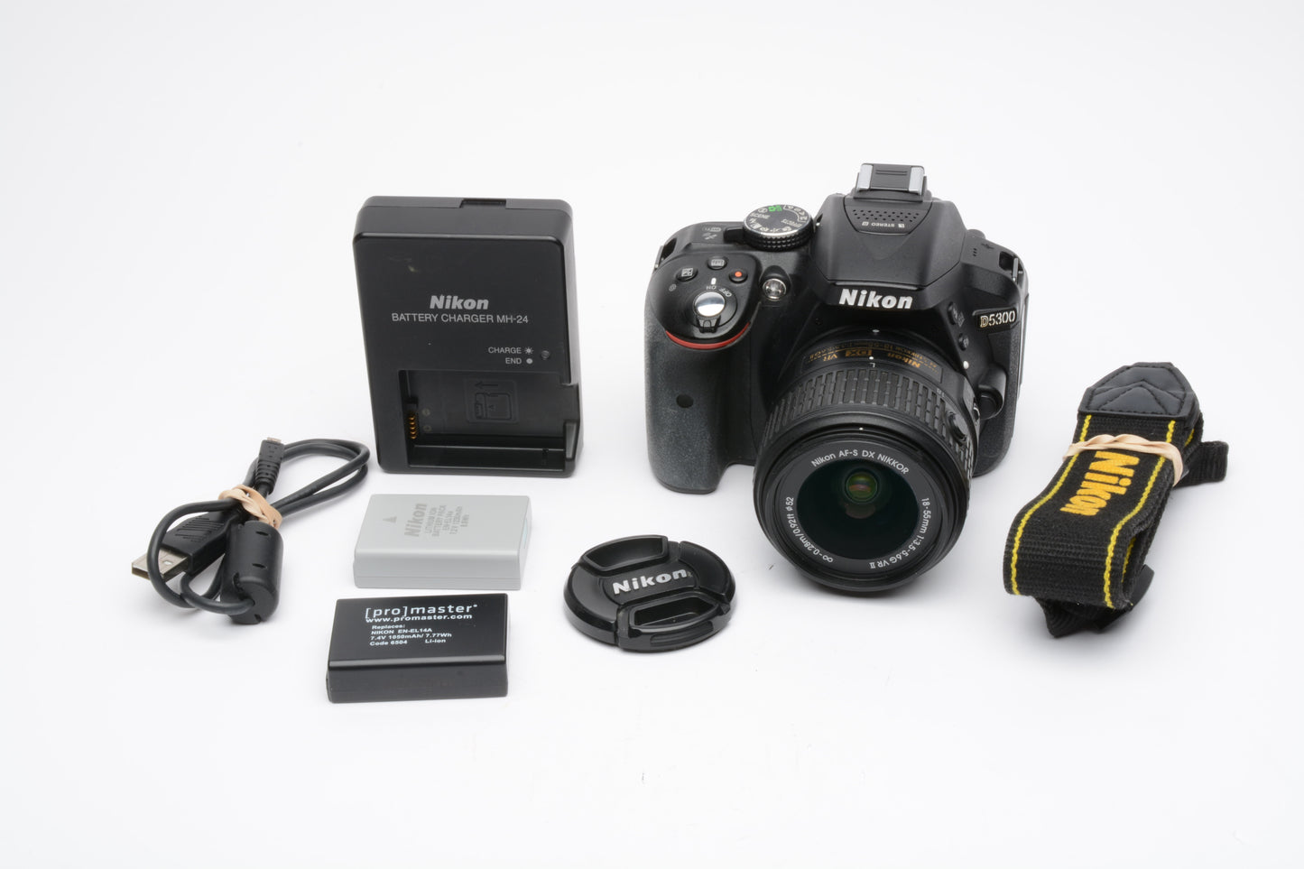 Nikon D5300 DSLR Camera w/AF-S 18-55mm f3.5-5.6 G II VR zoom, 2batts, 33K