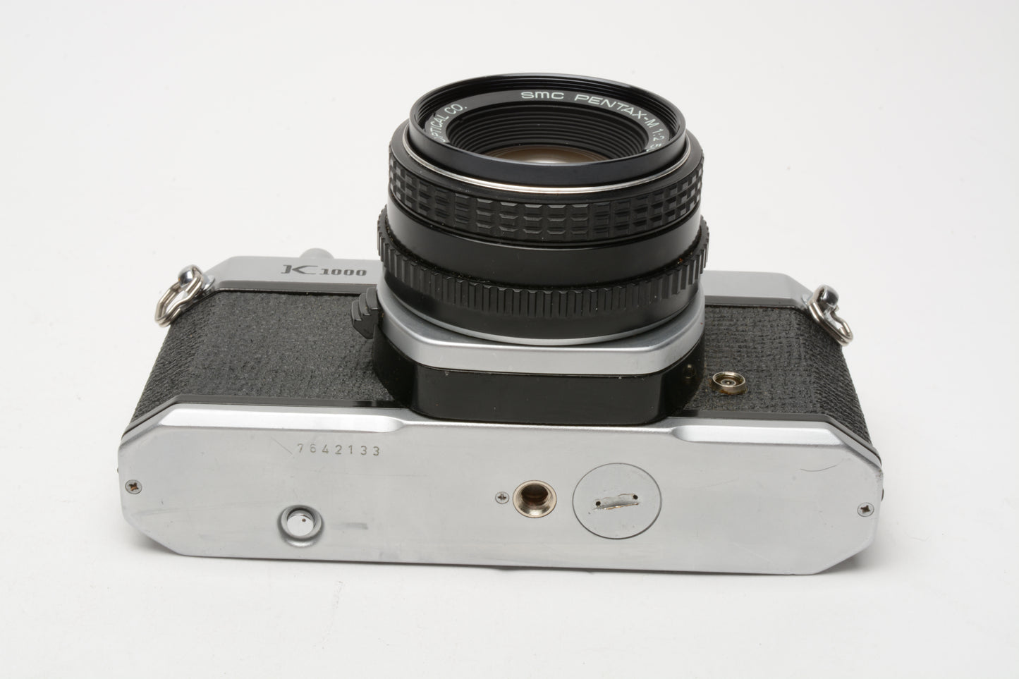 Pentax K1000 35mm SLR w/50mm f2 lens, New seals, strap, Nice!!