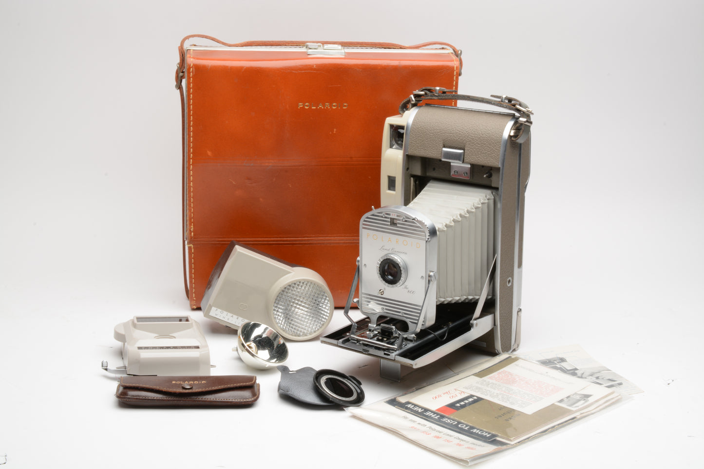 Polaroid Land camera Model 800, clean, w/case, filters, shutter, Vintage