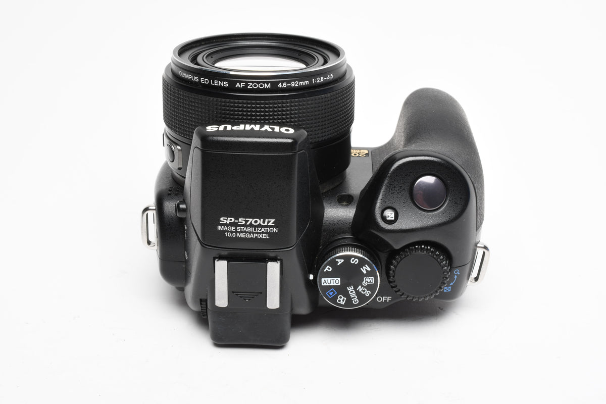 Olympus SP-570UZ 10MP Digital Point&Shoot camera w/20x Optical Zoom, Great!