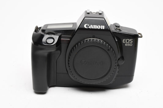 Canon EOS 650 35mm SLR Body, tested, very clean, Great! w/Neo Strap