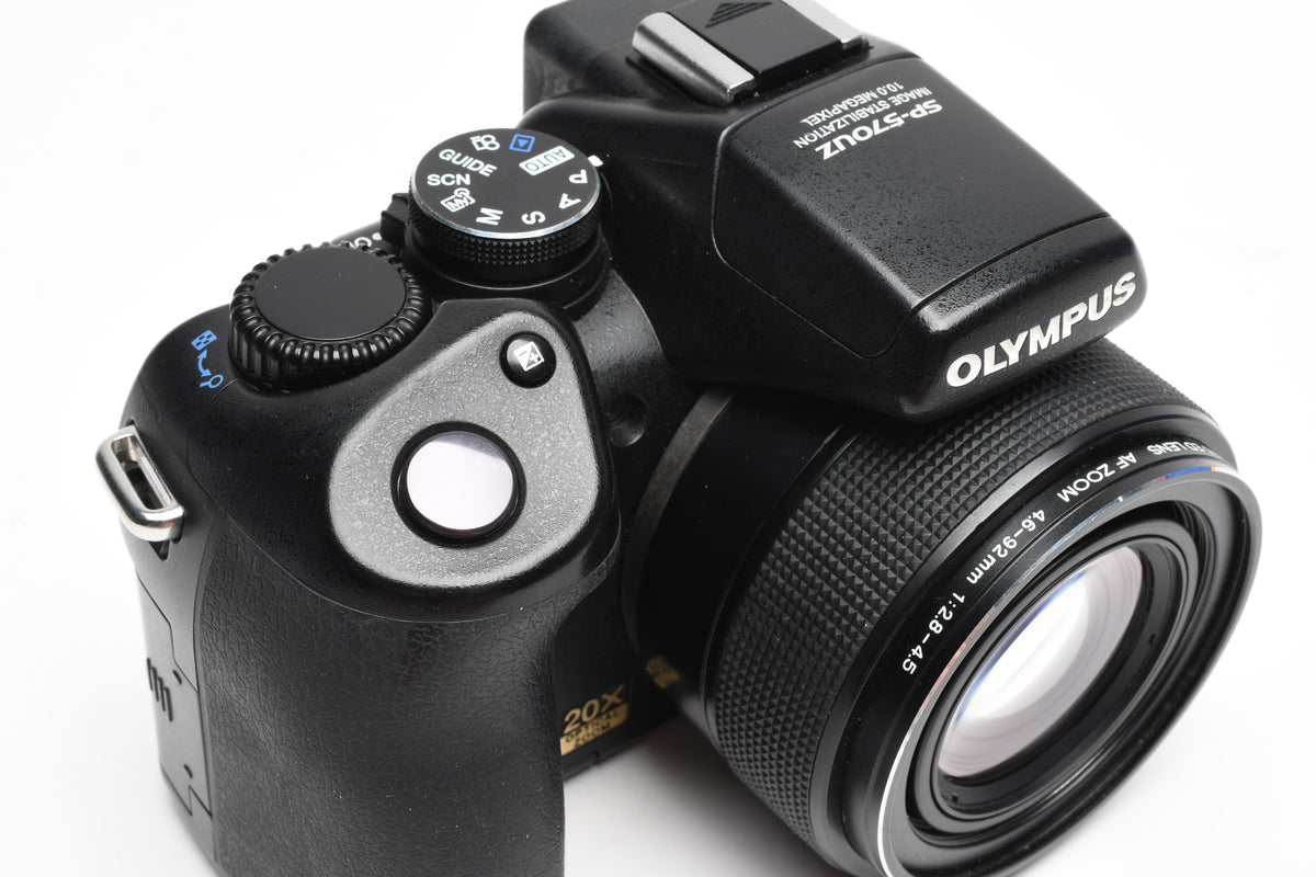Olympus SP-570UZ 10MP Digital Point&Shoot camera w/20x Optical Zoom, Great!