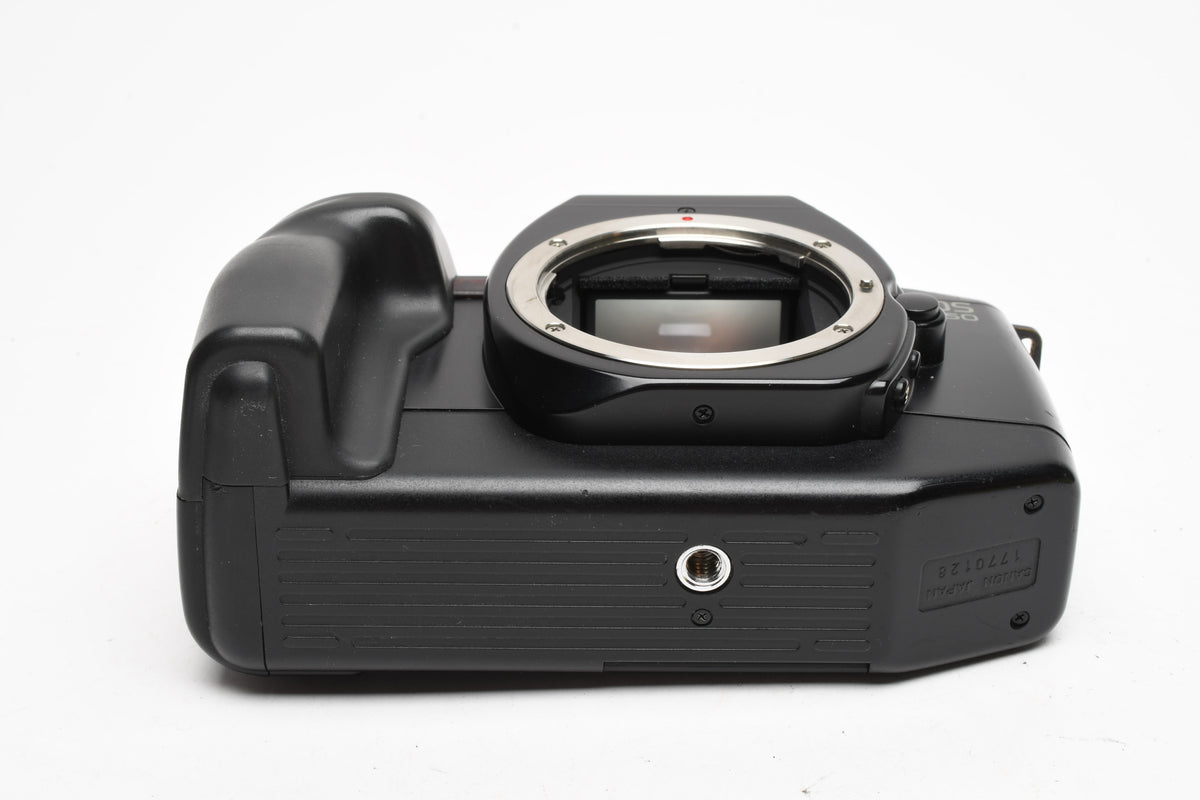 Canon EOS 650 35mm SLR Body, tested, very clean, Great! w/Neo Strap