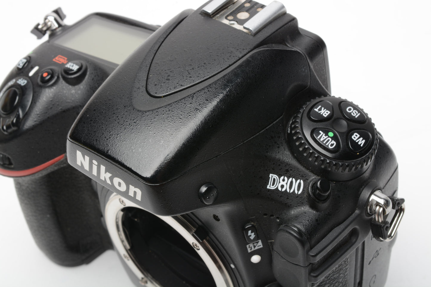 Nikon D800 DSLR body, USA version, batt+charger+strap 105K Acts