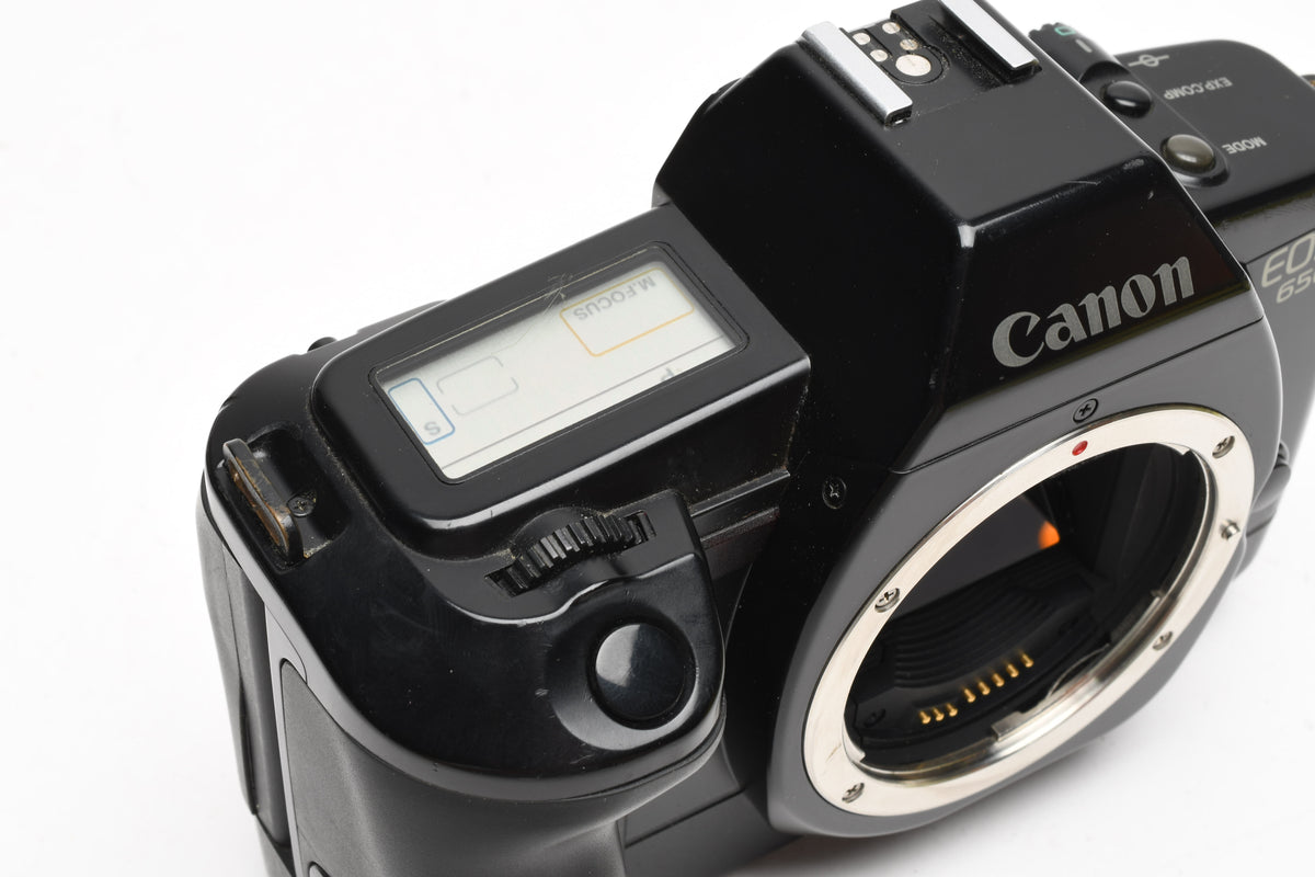 Canon EOS 650 35mm SLR Body, tested, very clean, Great! w/Neo Strap