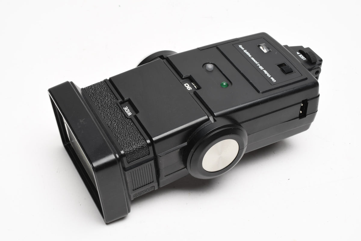Vivitar Zoom Thyristor 285HV Flash w/Sync cord, Diffuser, Tested, Great!