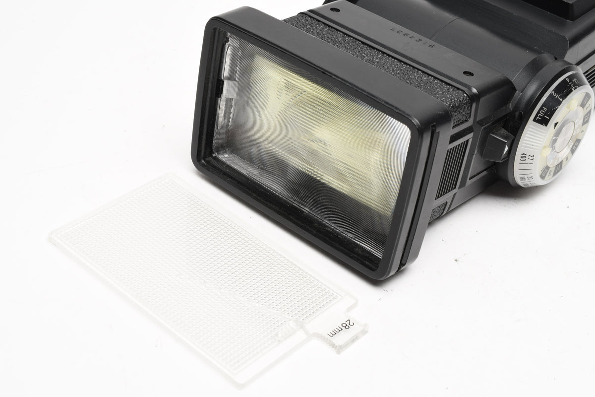 Vivitar Zoom Thyristor 285HV Flash w/Sync cord, Diffuser, Tested, Great!