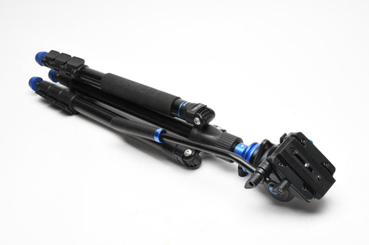 Benro Aero 4 tripod w/S4 video pan head, QR plate and Manfrotto carry case