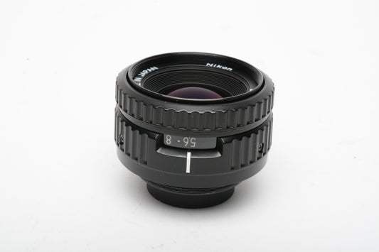 Nikon Nikkor-EL 105mm F5.6 Enlarging Lens in jewel case + cap, Very sharp