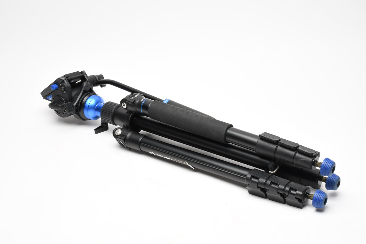 Benro Aero 4 tripod w/S4 video pan head, QR plate and Manfrotto carry case