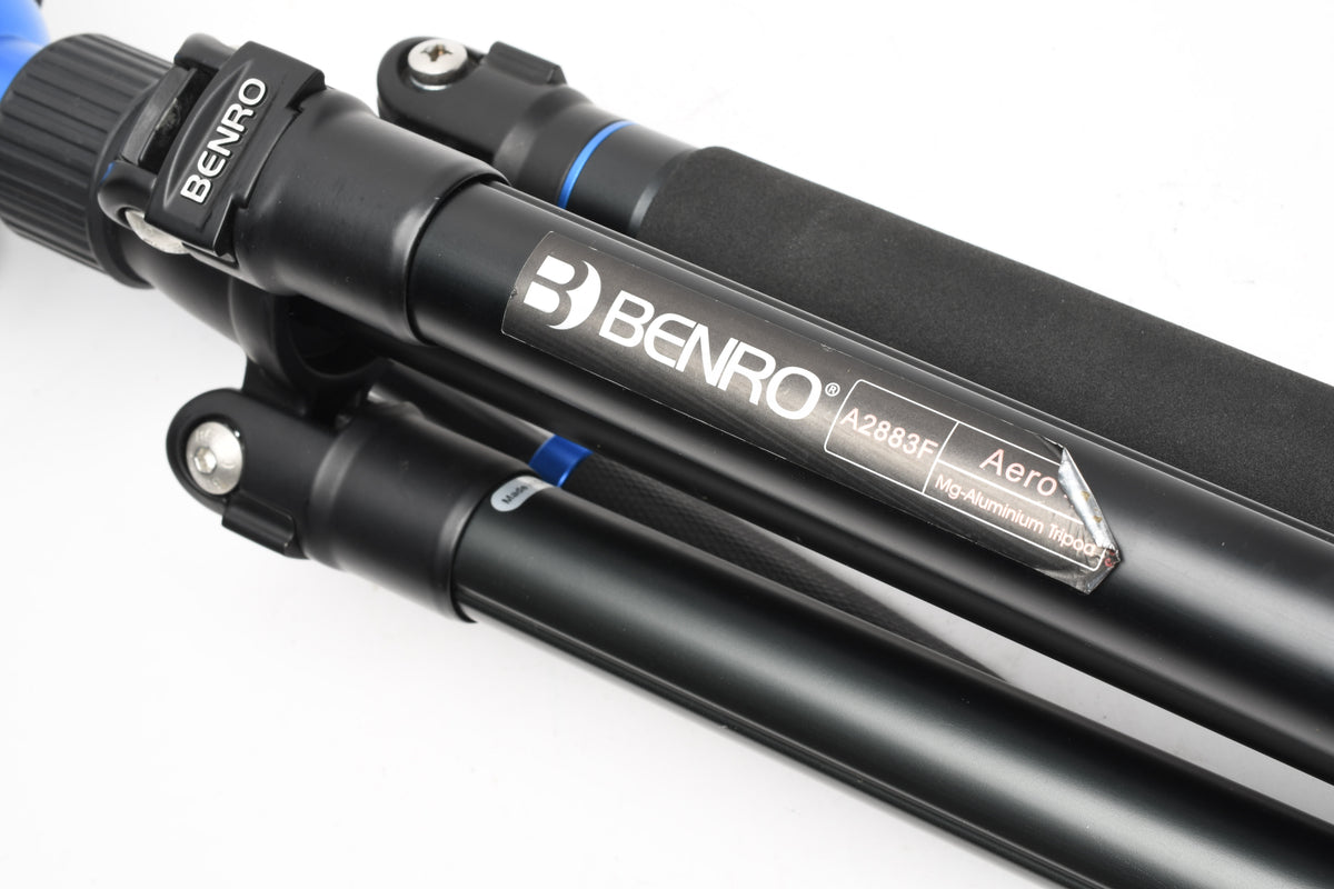 Benro Aero 4 tripod w/S4 video pan head, QR plate and Manfrotto carry case