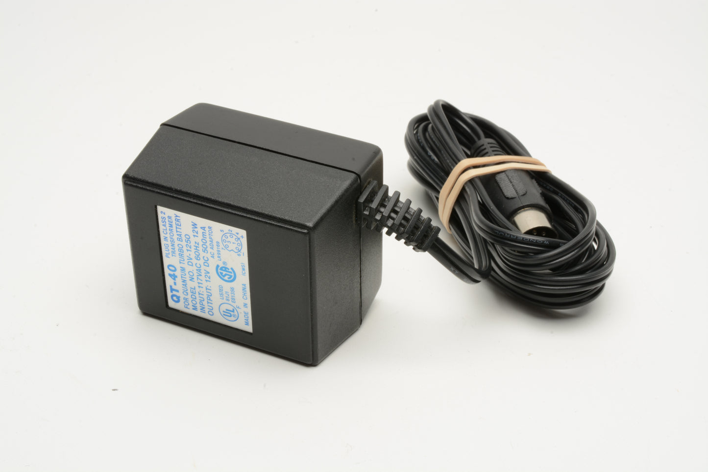 Quantum QT-40 DV-1250 AC adapter for Quantum Turbo battery
