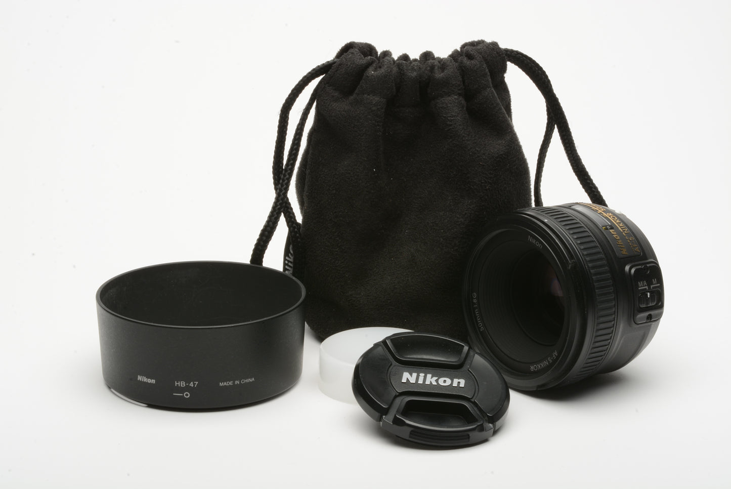 Nikon Nikkor AF-S 50mm f1.8G lens, Hood, caps, pouch, clean!