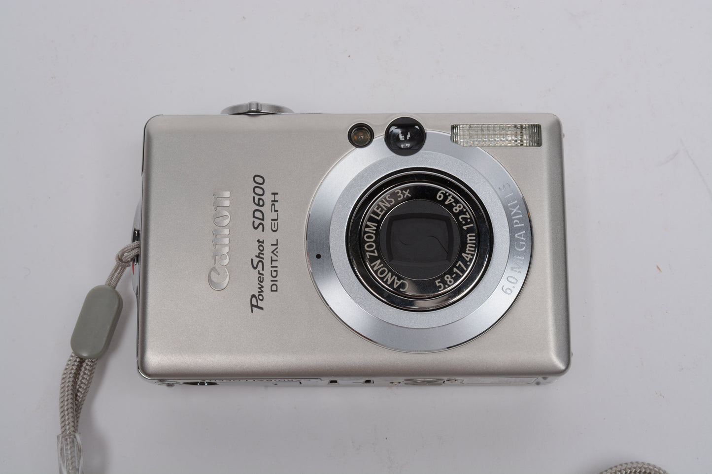 Canon PowerShot SD600 6MP Digital Point&Shoot w/batt+charger+SD Boxed