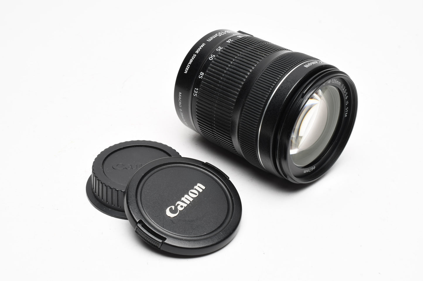Canon EFS 18-135mm f3.5-5.6 IS STM zoom lens, caps, *Read
