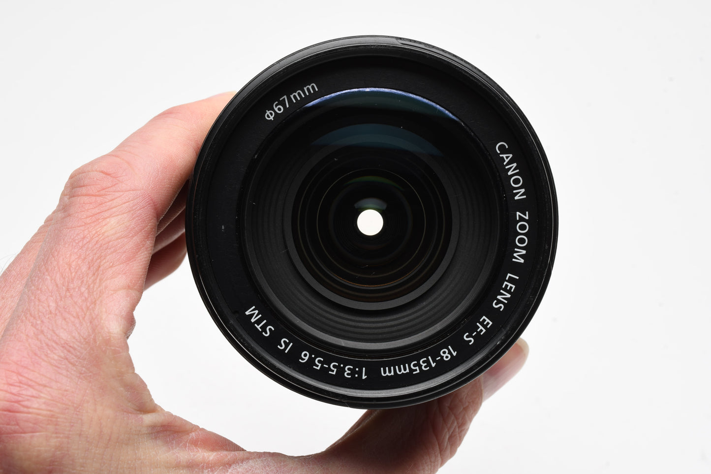 Canon EFS 18-135mm f3.5-5.6 IS STM zoom lens, caps, *Read