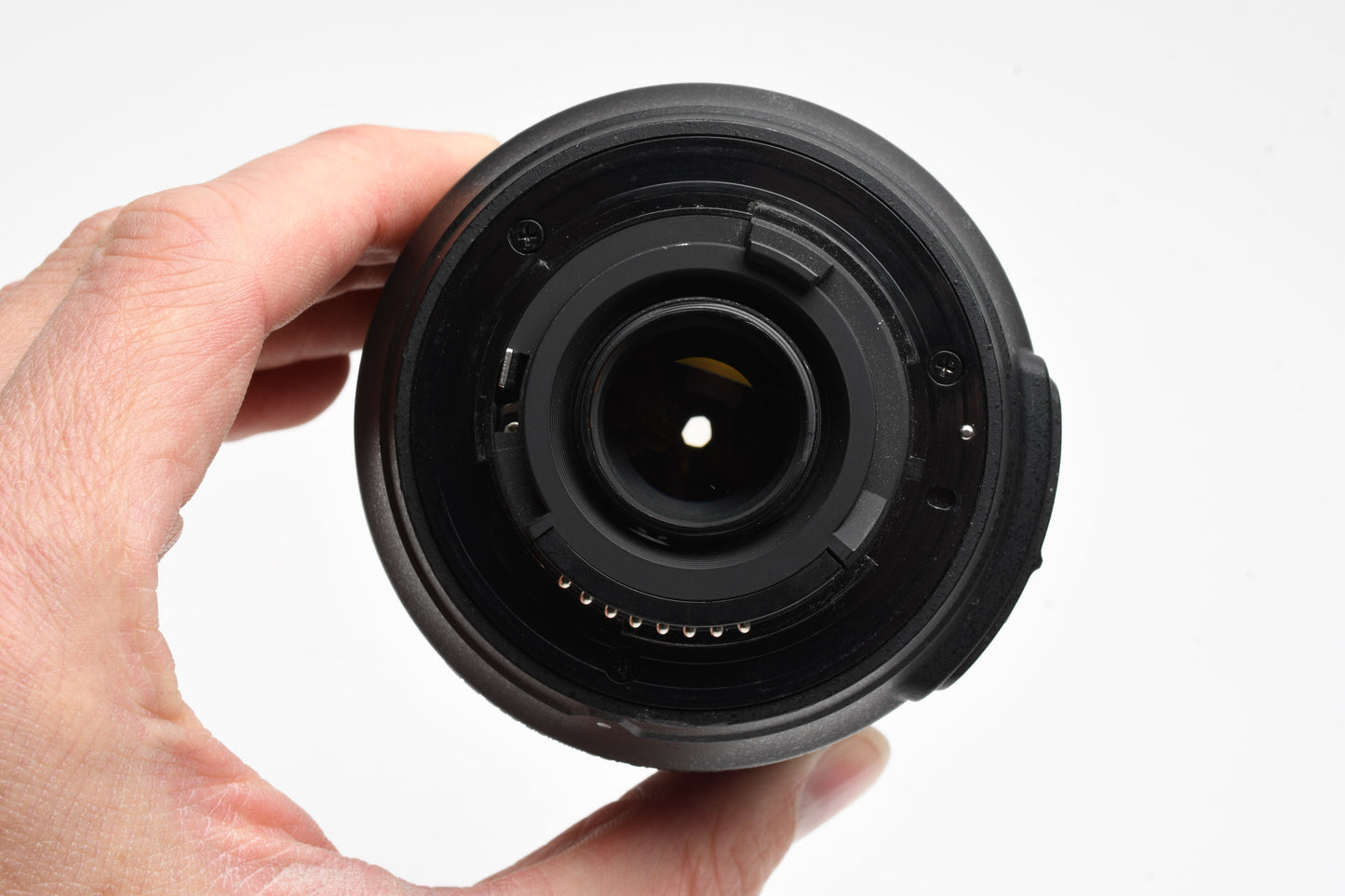 Nikon AF-S 18-105mm f3.5-5.6G ED DX VR zoom lens, Hood, PL filter, Great!