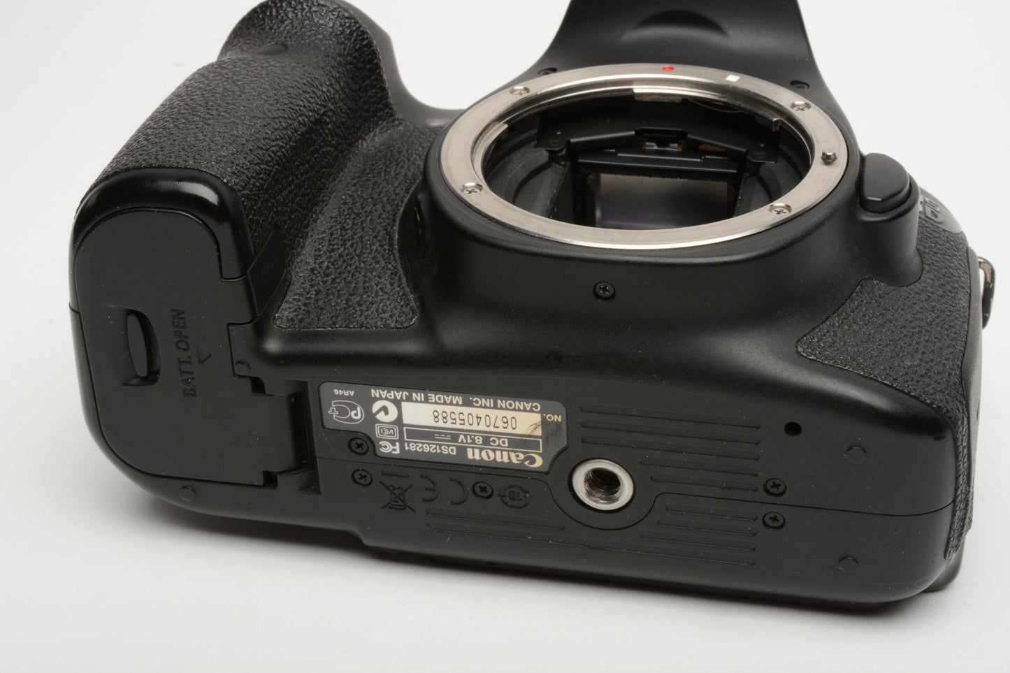 Canon EOS 60D Body, Batt, charger, USA version, 12,135 Acts, Tested, Nice!